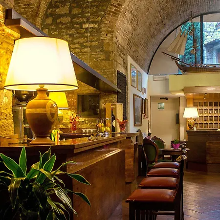 Relais Il Castello 4* 迪维城堡山