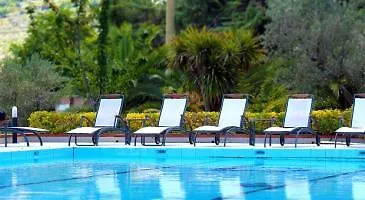 Relais Il Castello 4* 迪维城堡山