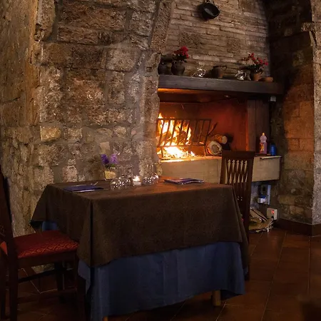 Relais Il Castello 4* 迪维城堡山