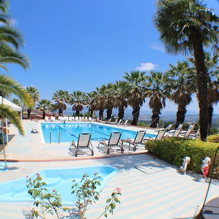 Relais Il Castello 4* 迪维城堡山