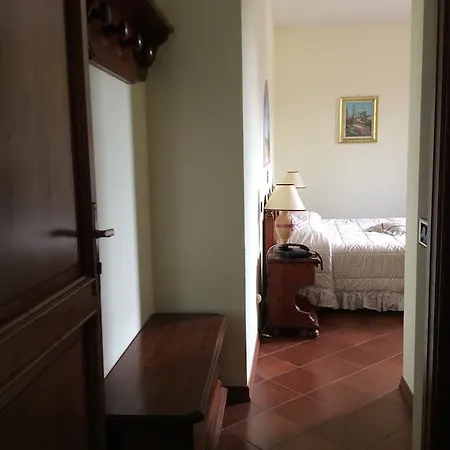 Relais Il Castello 迪维城堡山